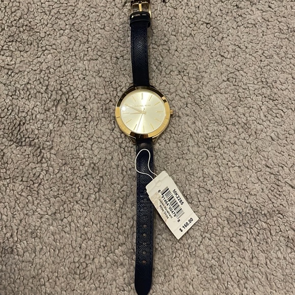 Micheal Kors Mid-Size Runway Gold-Tone Dial Blue Leather Ladies Watch - Picture 4 of 4